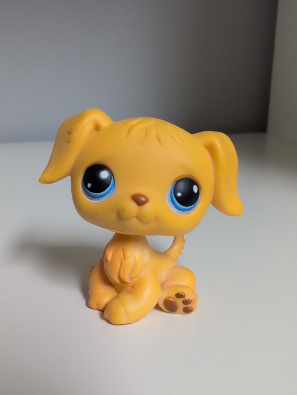 Littlest Pet Shop #21 Golden Retriever Authentic Hasbro LPS Collectible Dog